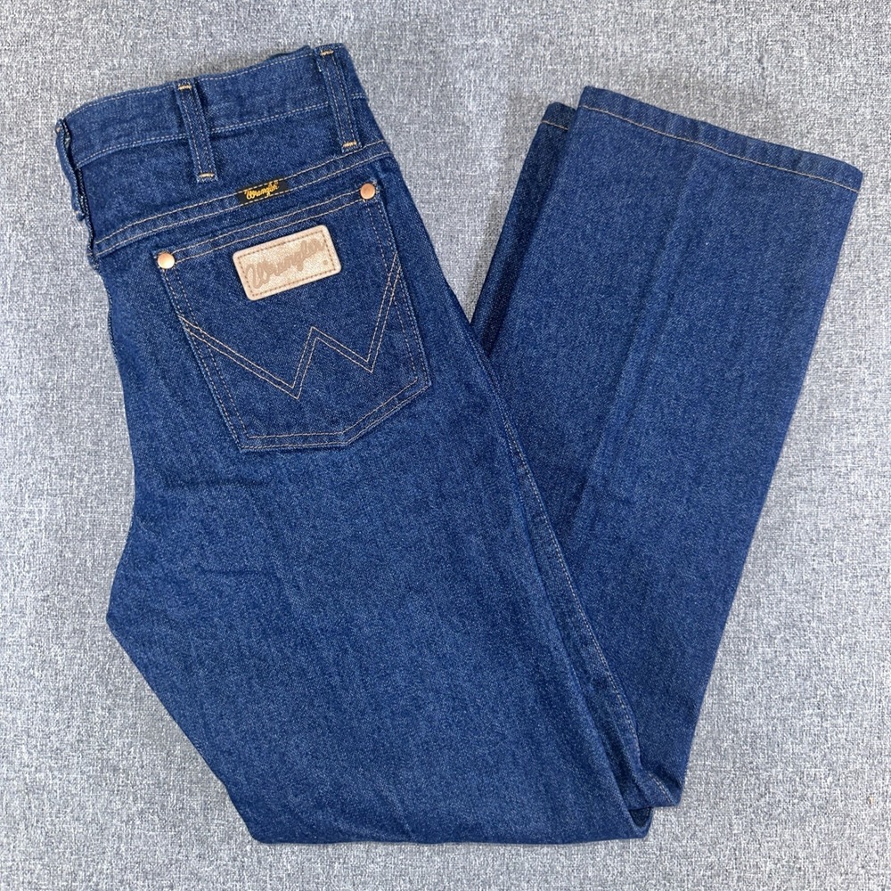 Wrangler Jeans Mens 32x30 Dark Wash Straight Leg NWOT Classic Denim Workwear Y2K